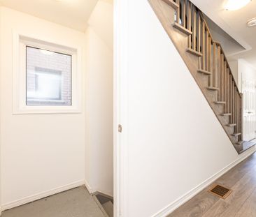 For Lease - 49 Woodstream Drive, Toronto, Ontario - Photo 4