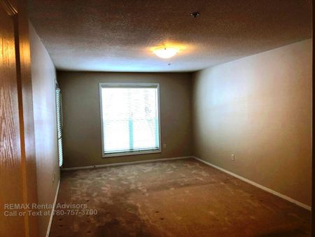 #109 8942 156 Street Northwest - Photo 5