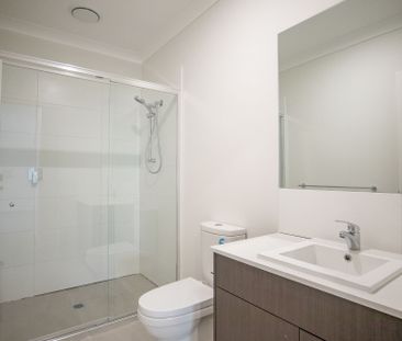 Location and Style - Photo 6