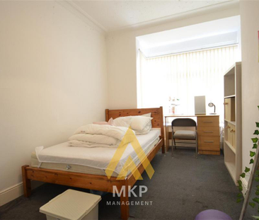 5 bedroom terraced house to rent - Photo 4