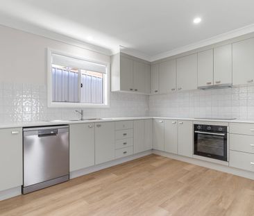 Low-Maintenance Living in a Convenient Location - Photo 5