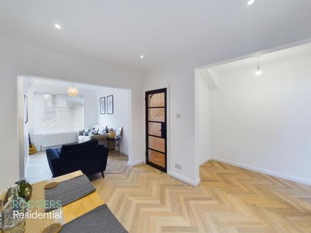 12 Park Drive, Holywood, BT18 9LW - Photo 4