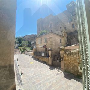 STUDIO MEUBLE CENTRE-VILLE HISTORIQUE 22M2 SALON-DE-PROVENCE, - Photo 3