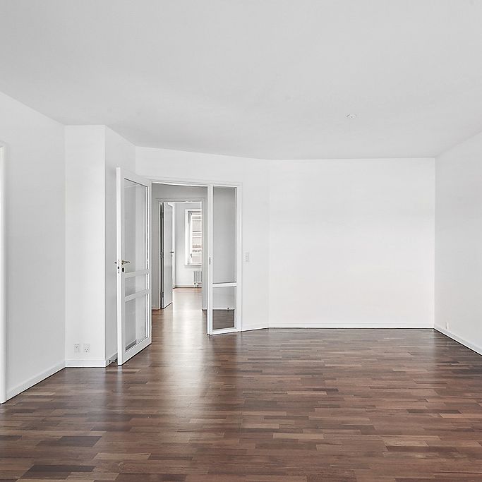 Lys og velindrettet 3 vær. lejlighed ved Frederiksberg Alle - Photo 1