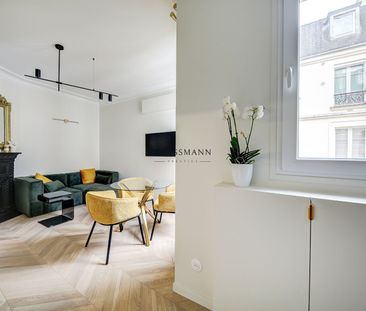 Tout savoir sur cet appartement dans le quartier Saint Germain des ... - Photo 2