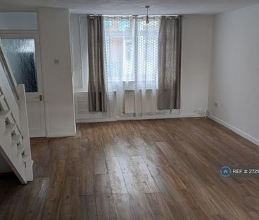 3 bedroom terraced house to rent - Photo 3