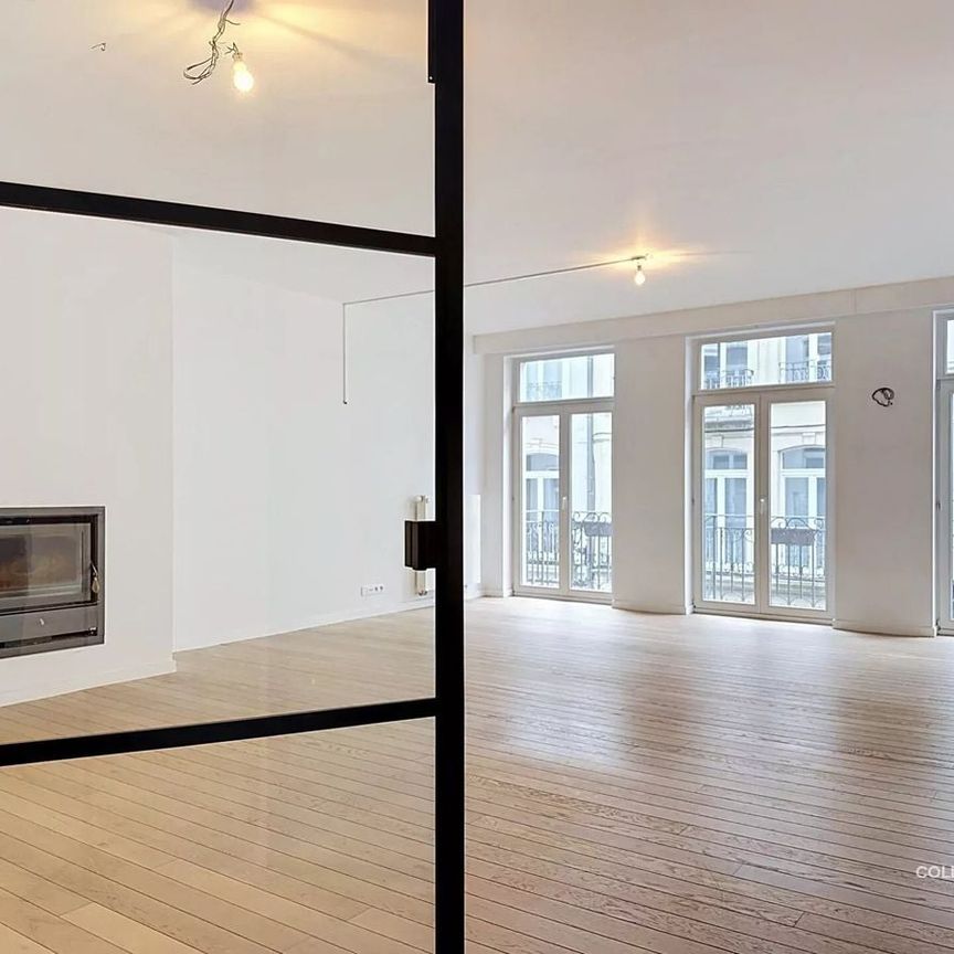 Appartement te huur in Sint-Gillis voor € 2.350 met 2 slaapkamers - Photo 1