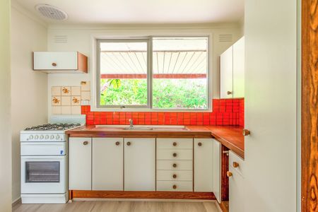 Tidy 3 Bedroom Home in Frankston! - Photo 3