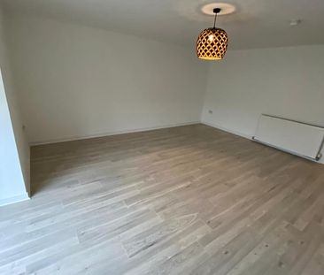 2 Bed Flat, Cambuslang, G72 - Photo 3