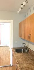 1 room apartment of 90m² in Gatineau - Photo 2