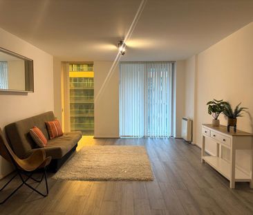 Millharbour, London, E14 9DT - Photo 4