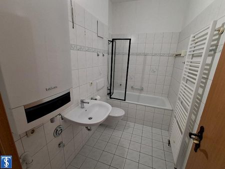 Schnell sein ! 3-Zimmer mit Einbauküche und Balkon Gasetagenheizung Therme frei zum 01.05.2026 - Photo 5