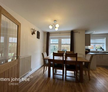 3 bedroom detached house to rent - Photo 4