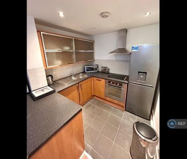 1 bedroom flat to rent - Photo 4