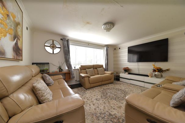 Jackdaw Close, Stevenage, SG2 - Photo 1