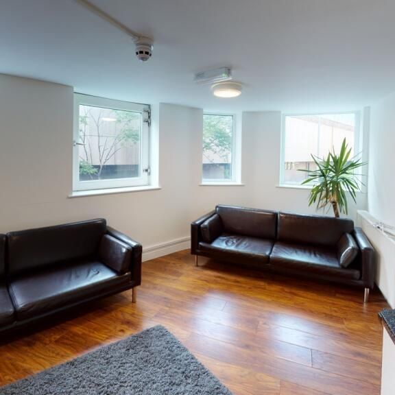 4 bedroom house to rent - Photo 1