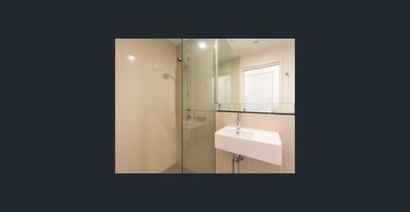 Spacious one bedroom studio with a balcony at great location! - Photo 5