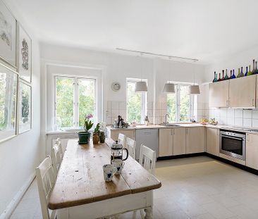 Villalejlighed med bedste beliggenhed i Hellerup - Photo 5