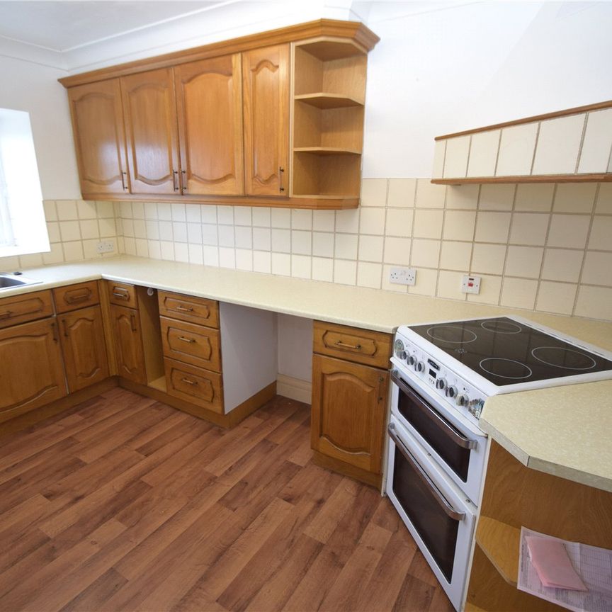 2 bed apartment to rent in Flamborough Road, Bridlington, YO15 - Photo 1