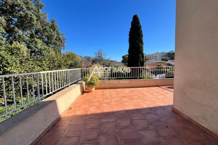 TOULON OUEST, dans une charmante résidence, T3 avec magnifiq - Photo 2