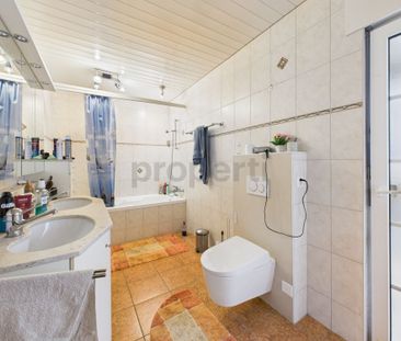 Grosszügige 5.5-Zimmer Wohnung in Ingenbohl - Photo 5