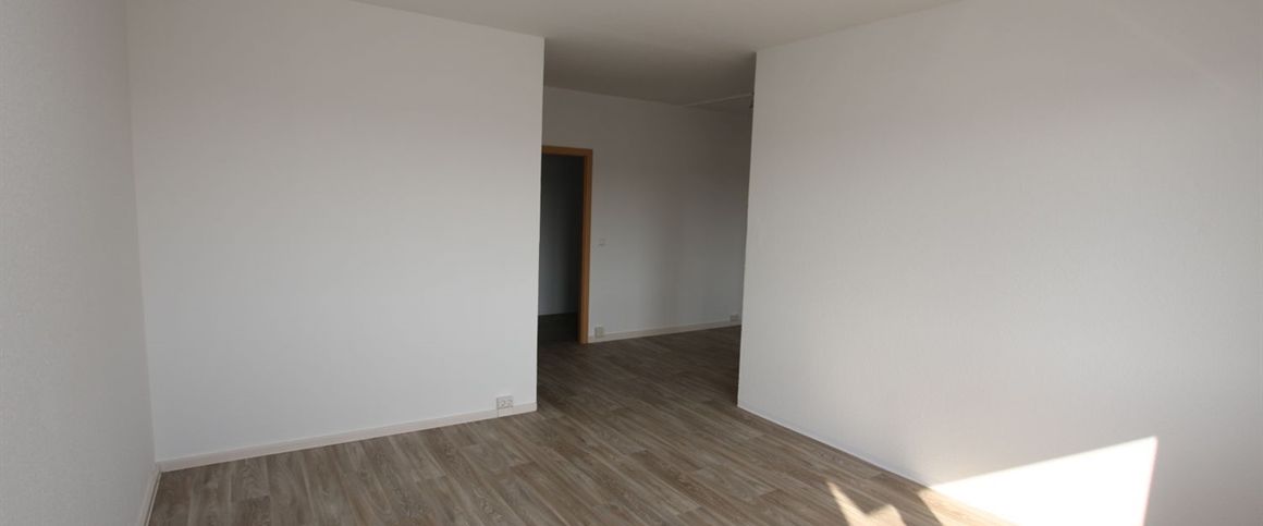 Tolle 3-Raum-Wohnung mit Einbauküche - Foto 1