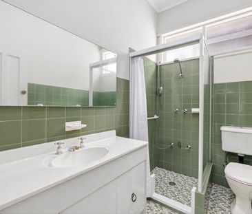 Family home in Balgowlah - 3 month lease available - Photo 3