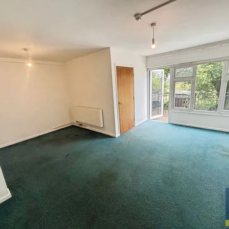 Thurleston Lane, Ipswich - Photo 1