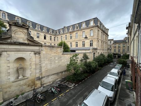 BORDEAUX / MUSEE D'AQUITAINE - T3 Meublé - 72m² - Photo 3