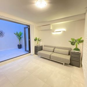 Modern Spaciou studio with your own private terrace - Photo 2