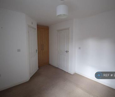 4 bedroom terraced house to rent - Photo 5