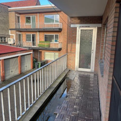 Te huur: ruim 2-slaapkamer appartement (115m²) met garage in rustige omgeving in Sint-Amandsberg - Photo 1