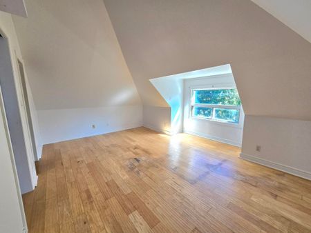 For Lease - 45 Fairholt Road Unit# 2, Hamilton, Ontario - Photo 4