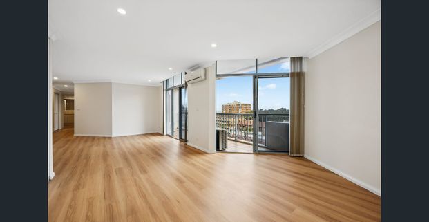 Central lifestyle apartment overlooking Botany Bay - Photo 1