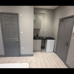 Studio Flat, Congleton Grove, SE18 - Photo 3