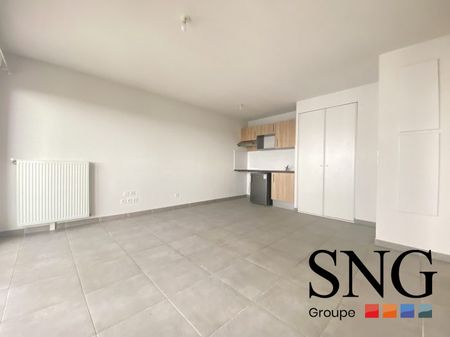 T2 AVEC BALCON ET PARKING - Photo 4