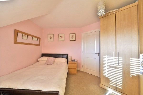 Lavender Hill, Milton Keynes, MK10 - Photo 1