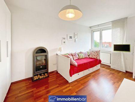 Charmante, vollmöblierte Wohnung mit Küche - Photo 2