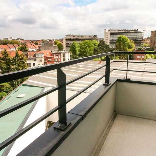 Appartement te huur in Evere voor € 1.600 met 2 slaapkamers - Photo 1