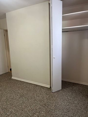 1 BDRM/1 BATH - 409 4TH AVE N - Available NOV 1 - Photo 4