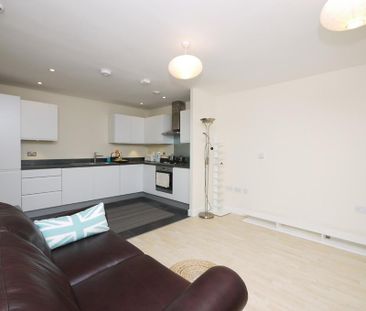 2 bedroom apartment to rent - Photo 3