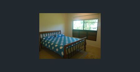 Top Floor & Furnished - South Mission Beach - Photo 3