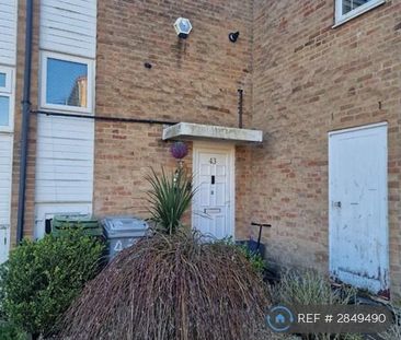 4 bedroom end of terrace house to rent - Photo 6