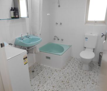 Furnished Apartment in the Bay- 6 Month Lease - Photo 6