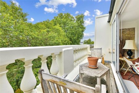 Eccleston Square, London, SW1V flat - penthouse to rent - Photo 5