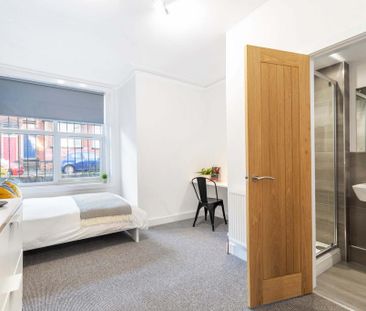 6 bedroom house to rent - Photo 2