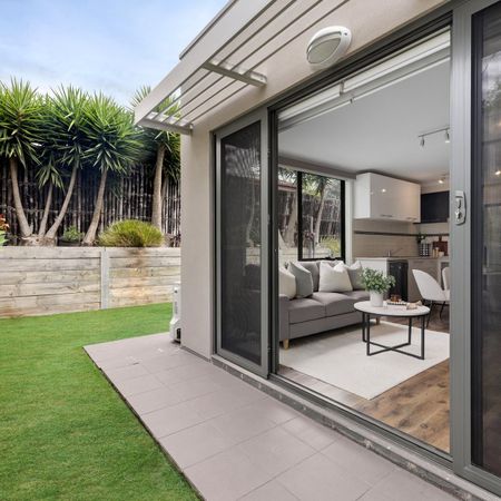 Apartment Inside, Backyard Outside - Best of Both Worlds - Photo 3