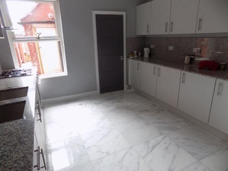 1 bedroom house of multiple occupation to rent - Photo 5