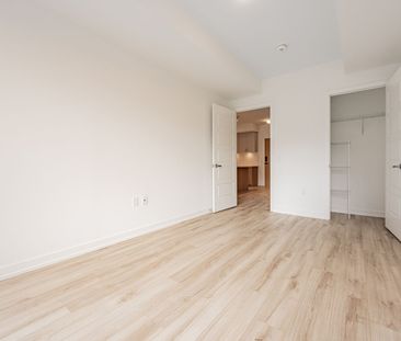 For Lease - 333 Sunseeker Avenue Unit# 133, Innisfil, Ontario - Photo 5