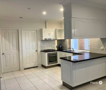 Modern Granny Flat in Prime Kuraby Location - Photo 3